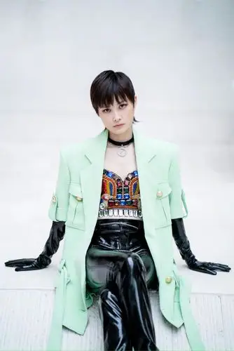 专访中国好声音导师著名歌手李宇春我不想站在通往流行的道路上