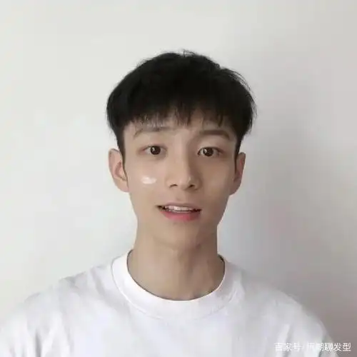 男生剪"两边铲短"发型真的很帅,留好这3款,时尚又帅气!