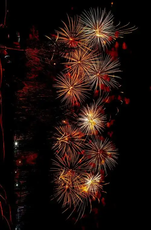 2020青岛首届世界烟花汇演