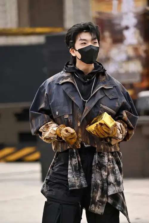 杨和苏说damn你好愤怒啊