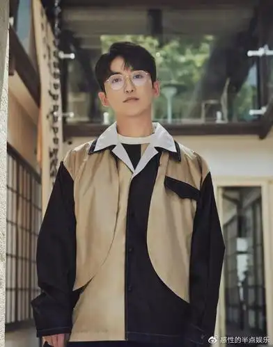 导演姚译添回应baby宋雨琦事件称其为失控情况否认退出奔跑吧