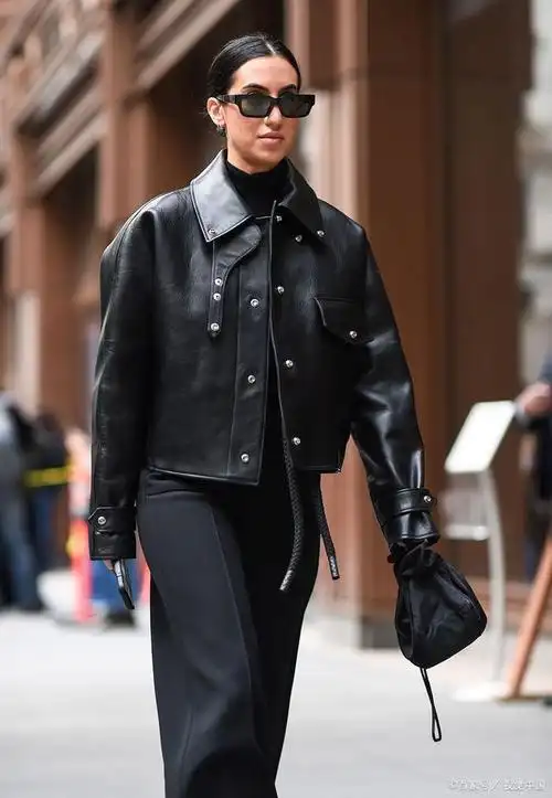 男士皮衣的搭配指南