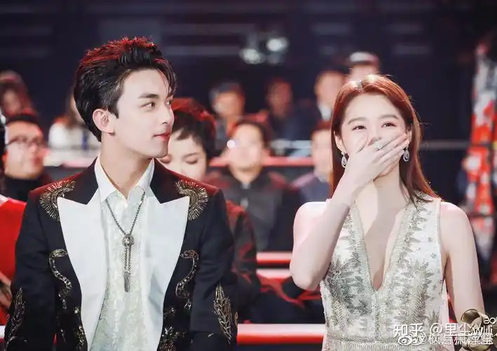 吴磊和关晓彤关系好吗?挺磕他俩的友情的! - 知乎