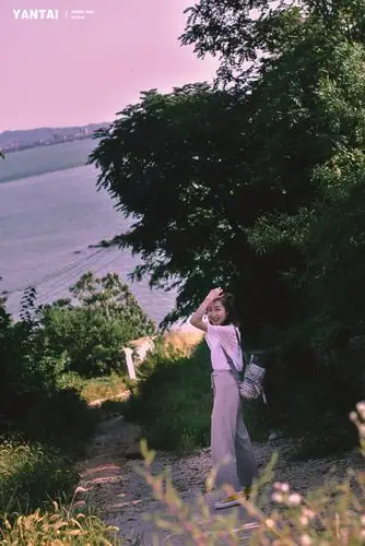 漫步在长岛的海边,安静的看个日落,十分惬意.