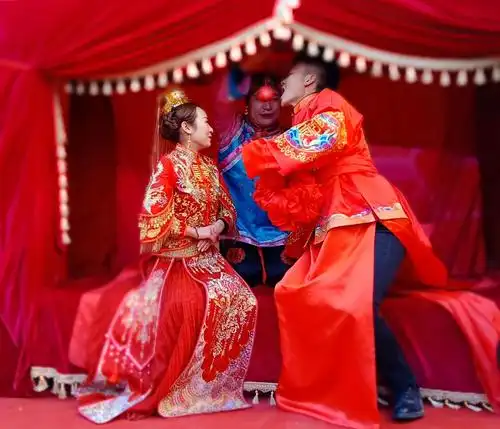 闹洞房(民俗文化婚礼)/马晓明/五原新雅广场