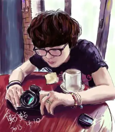 so sad 放一些老图吧 买完手绘板后 因为作业第一次画的周笔畅