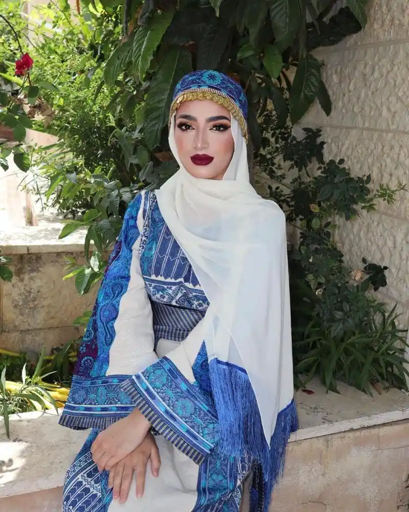 阿拉伯美女的特点,据说体味较重