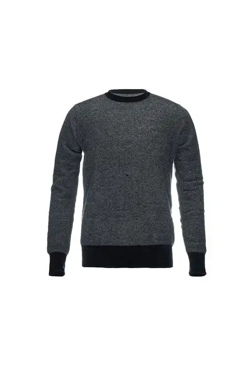 深灰色半高领羊绒衫