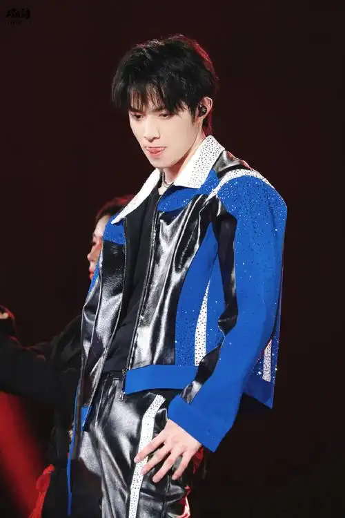 刘耀文楼间楼演唱会##刘耀文 唱跳rap全能ace