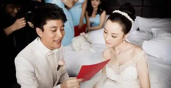 送美女回家过夜,贾乃亮新恋情曝光,与李小璐复婚无望_女子_女方_聚餐