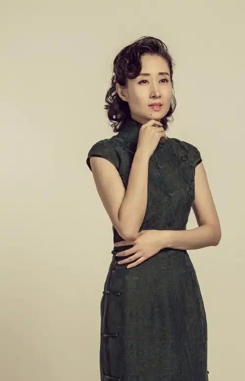 原创有种韵味叫刘敏涛的旗袍装毫无身材可言风情万种