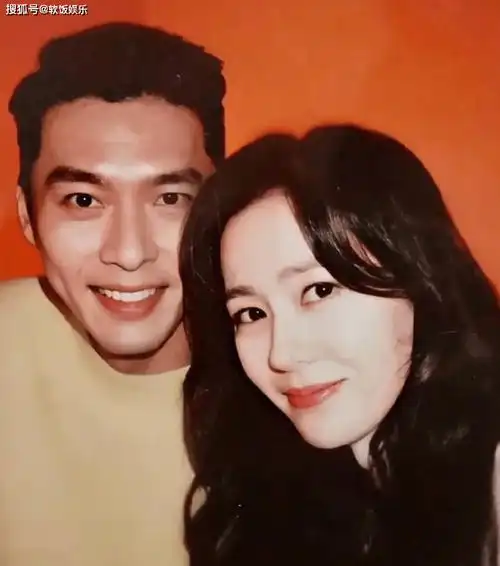 最后,让我们再次回顾一下孙艺珍和玄彬的爱情历程:从相识到相爱,从