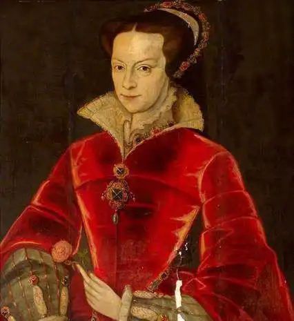 玛丽一世从小生活在父亲的阴影下,天主教就是她唯一的精神依靠,可以说