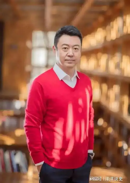 他是央视最渣男主持人10年结5次婚听到嘲讽本人亲自回应