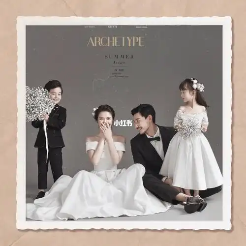 696969一家四口全家福一白纱礼服