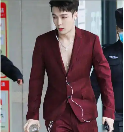 张艺兴们的进化之路,眼神有多无辜,身体就有多时尚