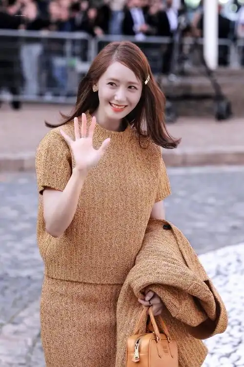 林允儿电影2点的约会#06#愚人节站姐团建#  240