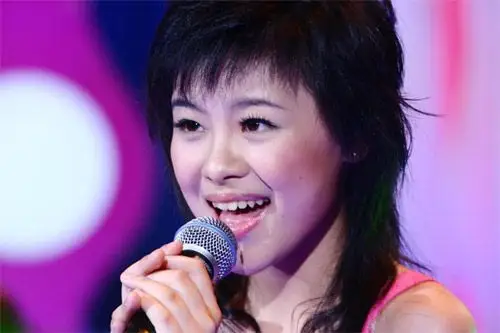 的紧张比拼,7名选手脱颖而出,她们是:叶一茜,纪敏佳,朱文玥,郑靖雯