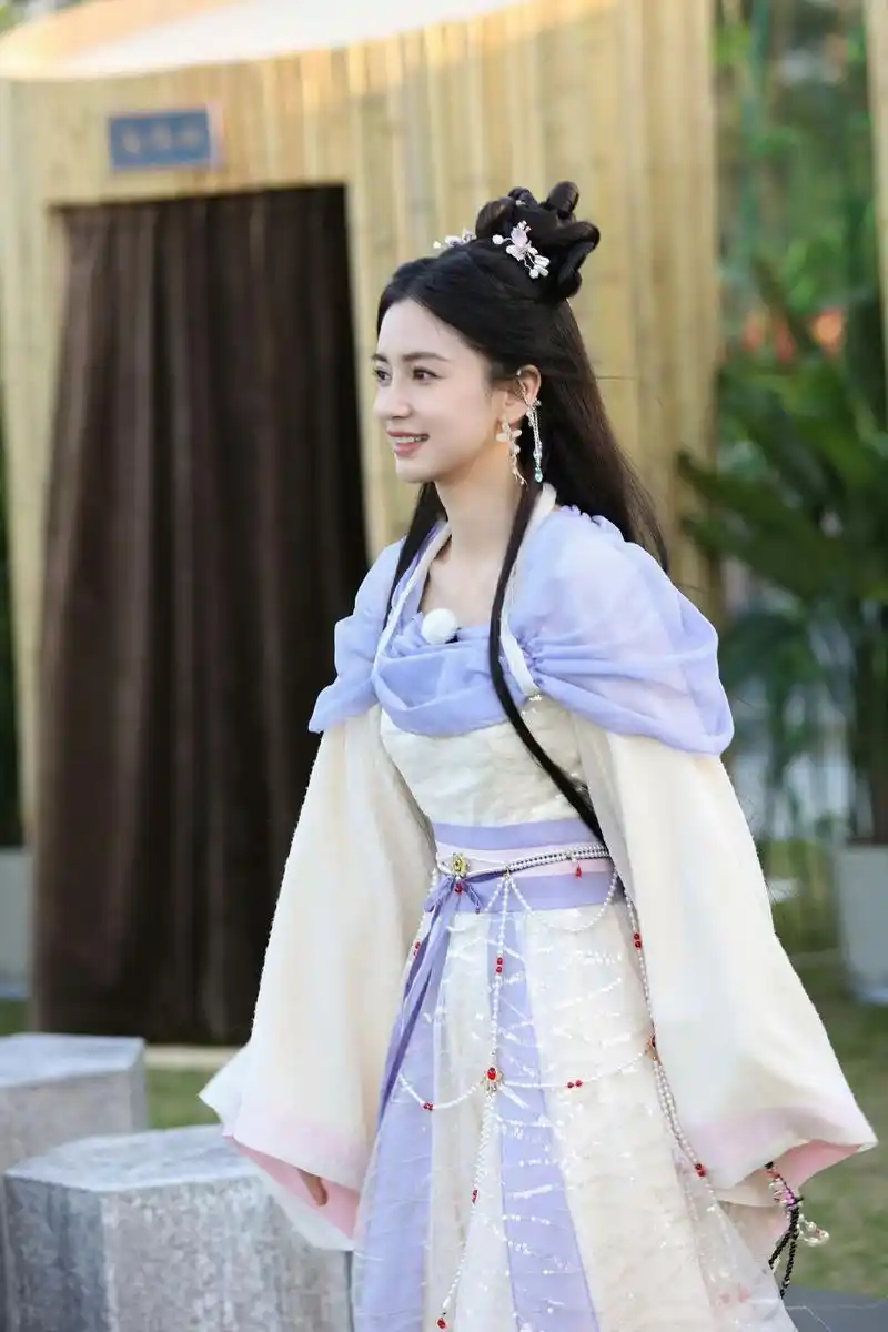 期待古装的angelababy!