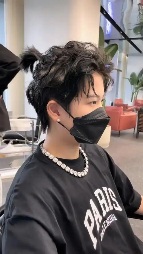 暑假啦潮男最喜欢的武士头#武士头  #广州烫发  #暑假  #男生