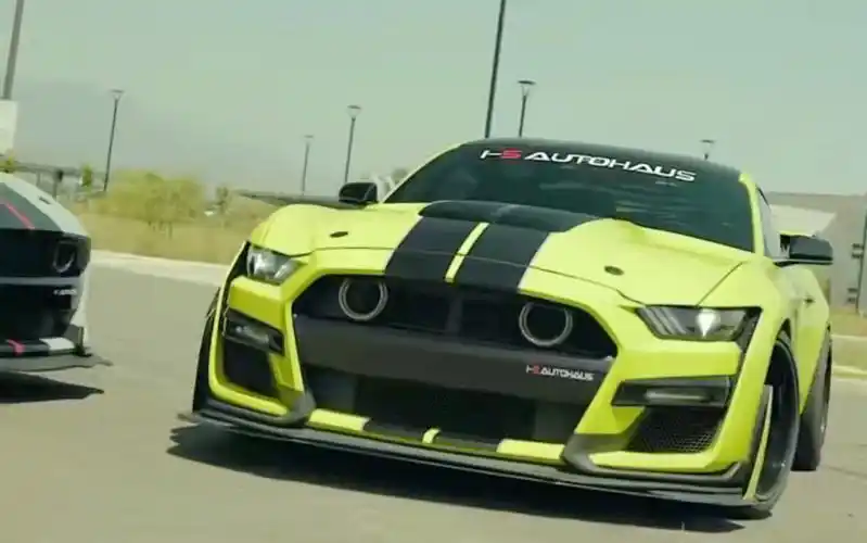 一组超酷的野马极品飞车