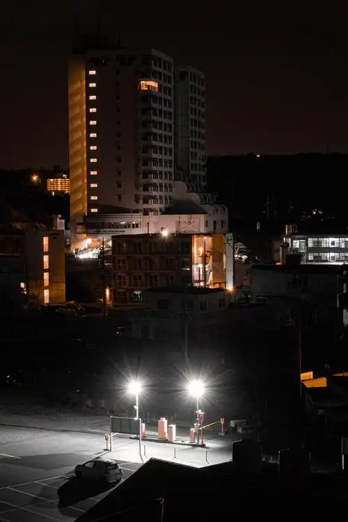 夜晚最亮的是路灯不是星星 - 拍设 - 图虫