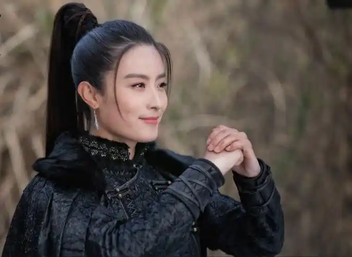 回顾美女演员徐百慧出道19年零绯闻40岁仍未婚她在追求什么