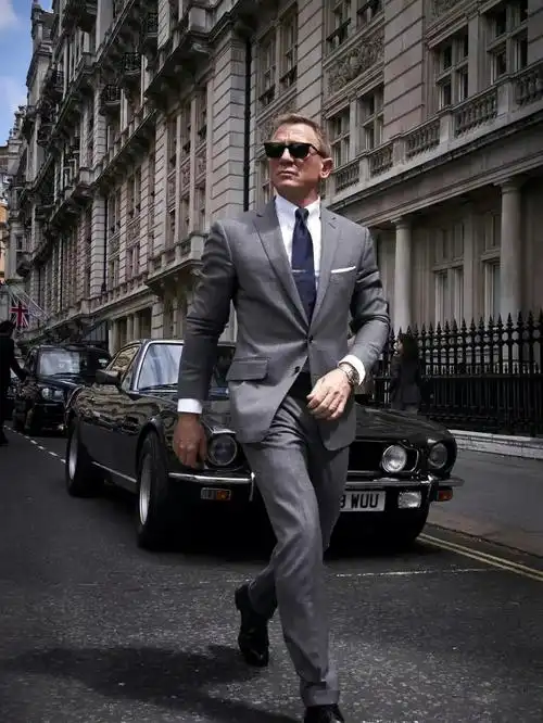 六刷007:无暇赴死 每一遍都能发现新的东西电影结尾m引用jack london