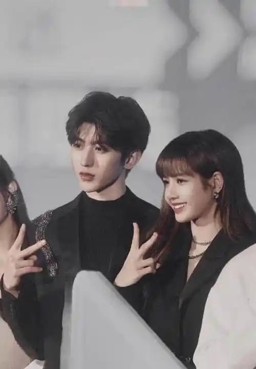 蔡徐坤lisa有情况?