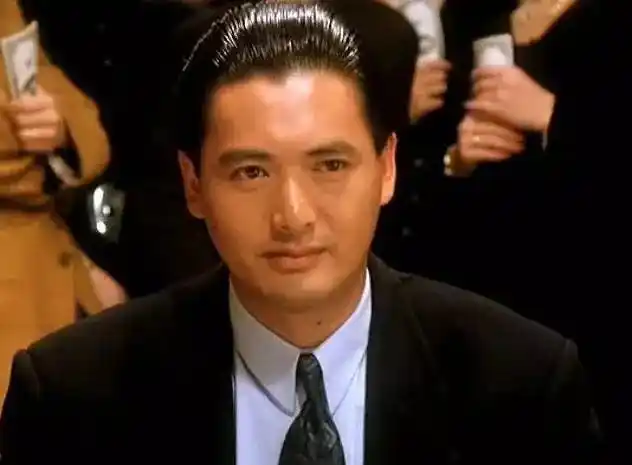 油头头牌:大背头造型要怎么拗?