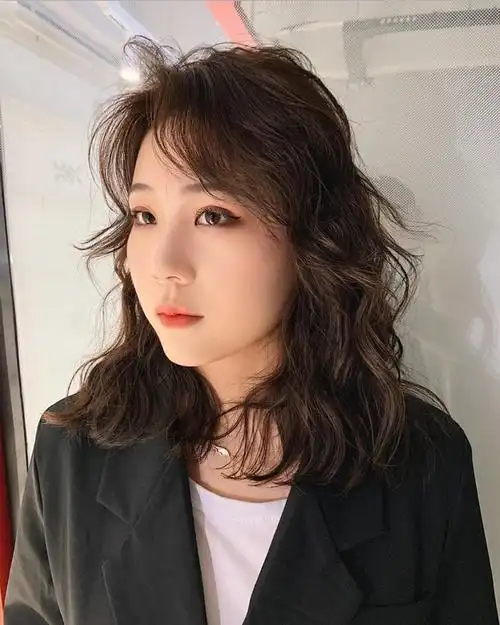 2021新年最洋气发型18款,很适合这三种人,看看有你吗