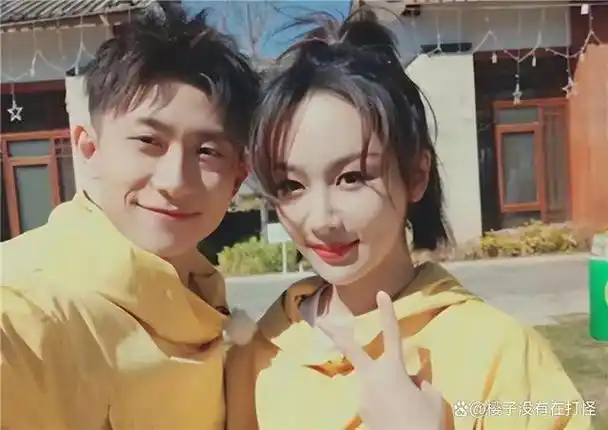 张一山宣布喜讯,网友:竟然不是杨紫?早就看你们不对劲了!