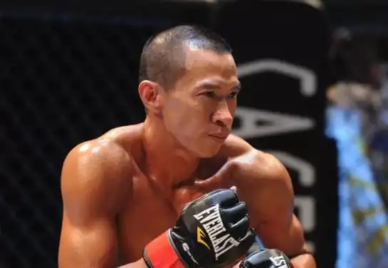 同样是金马影帝,张家辉用9个月练成肌肉,他却花27万来贴肌肉_网易订阅