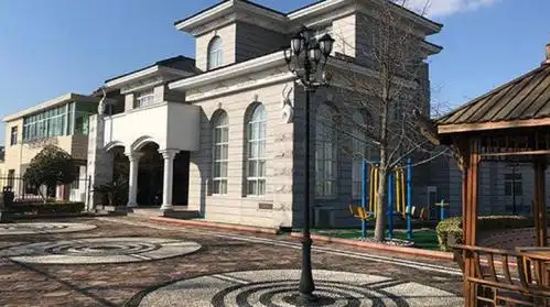 鹿晗悄悄入手高档豪宅,室内配置奢华,粉丝献上祝福,早日完婚