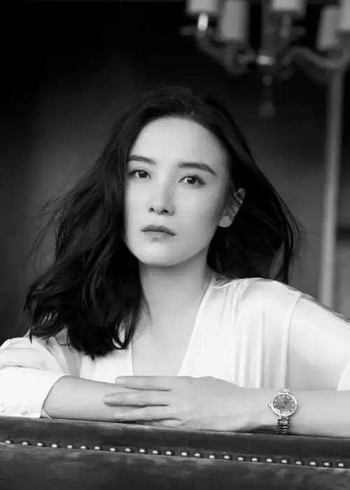 宋佳清新秀丽写真图片