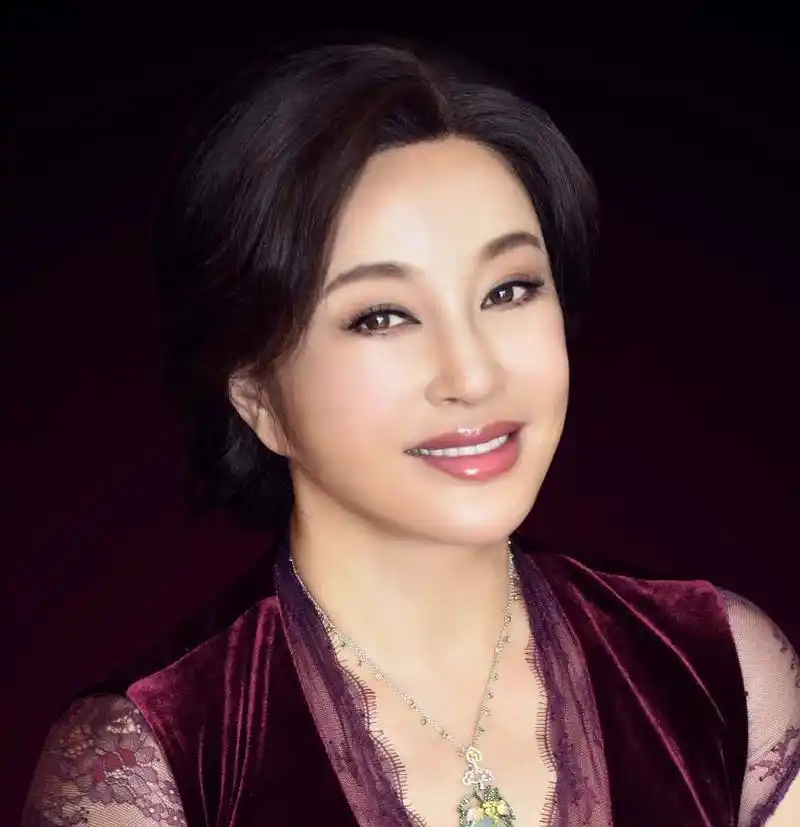 刘晓庆《人生不怕从头再来》:大女主的一生