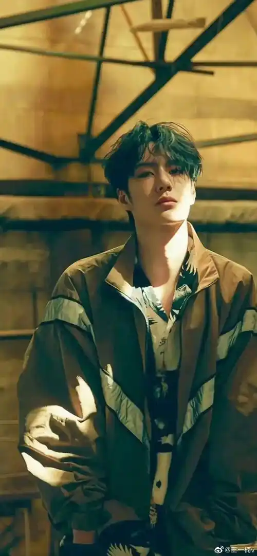 王一博专题壁纸-维和防暴队