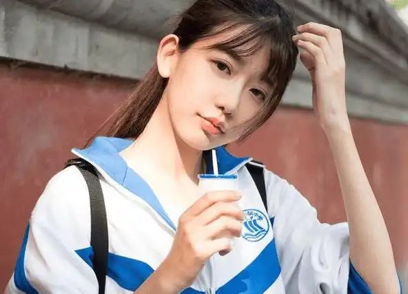 初中女生自认为"毁形象"的举动,在男生眼里却很可爱,心动不已|初中生|