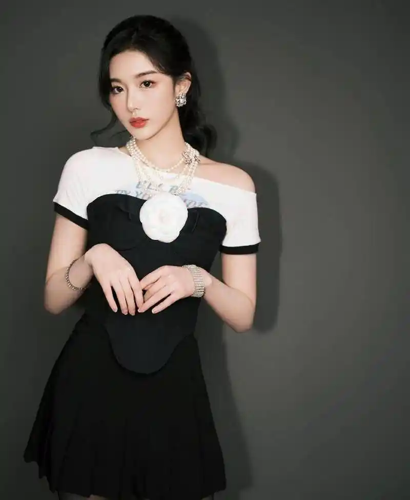 孔雪儿出生于湖北,是中国女子演唱团体蜜蜂少女队成员,她不仅歌唱技巧