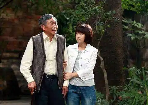 演员杜源:为何出道40年0绯闻?