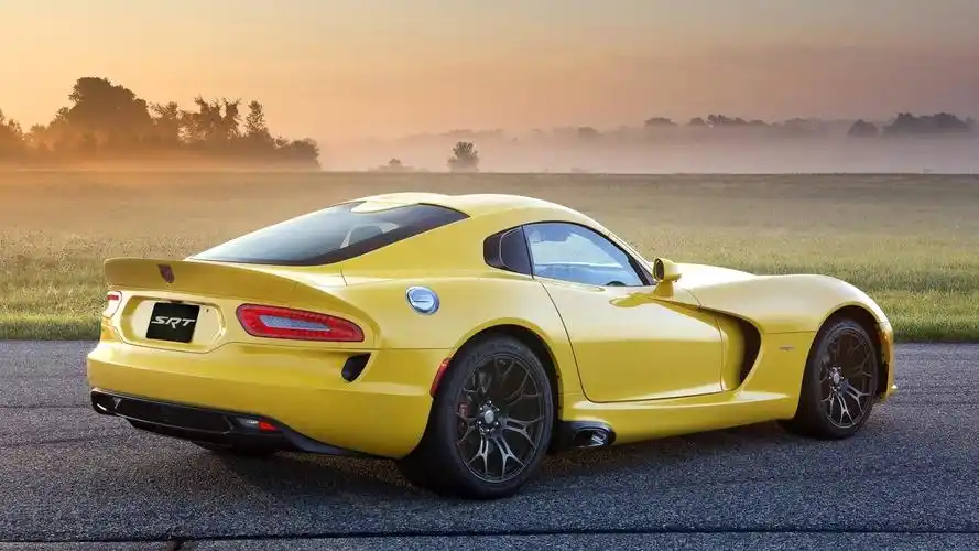 黄颜色的dodge道奇srt蝰蛇跑车壁纸