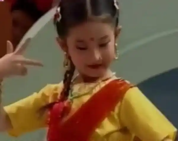 刘亦菲儿时跳天竺少女视频曝光网友直呼从小美到大