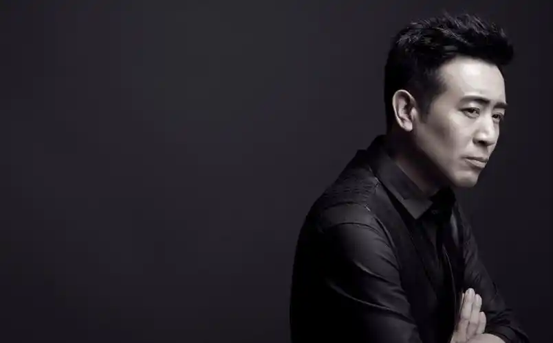 于和伟简历个人资料简介 :40岁大器晚成,绯闻不要紧,糟糠之妻不能丢