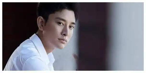 贾乃亮为何找不到戏?资源不足又遭遇行业内卷!