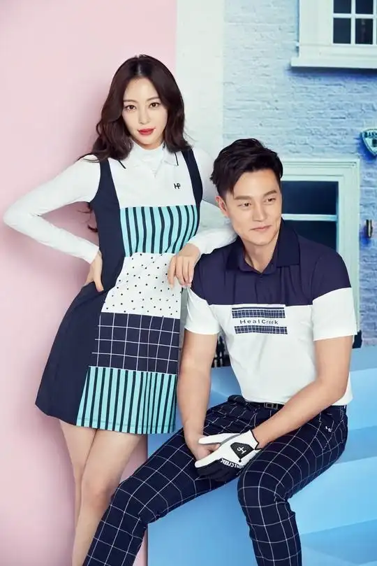 组图:韩星李瑞镇韩艺瑟拍宣传写真 展优雅运动时尚