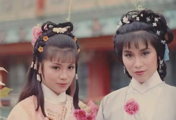 83版《射雕英雄传》穆念慈和黄蓉(杨盼盼和… - 高清图片,堆糖,美图