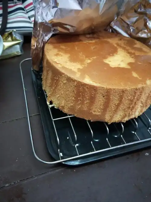 做过 戚风蛋糕-8寸 试过好多方子,就这个是最成功的,估计我家烤箱