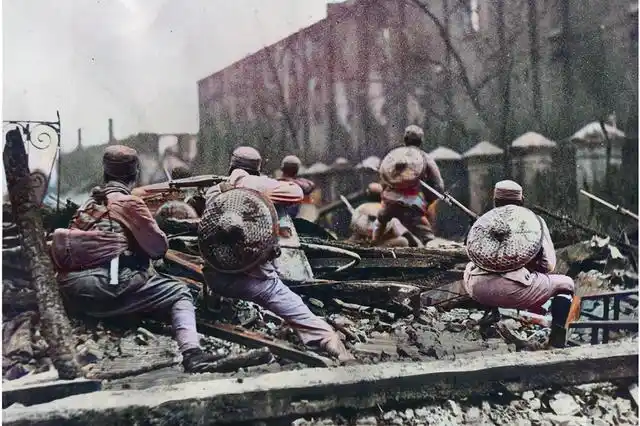 27张抗日战争时期上色老照片,日军海军陆战队装备精良,缅怀先烈