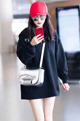 杨幂明星同款连帽秋季新款套头字母学生卫衣宽松百搭显瘦长袖上衣