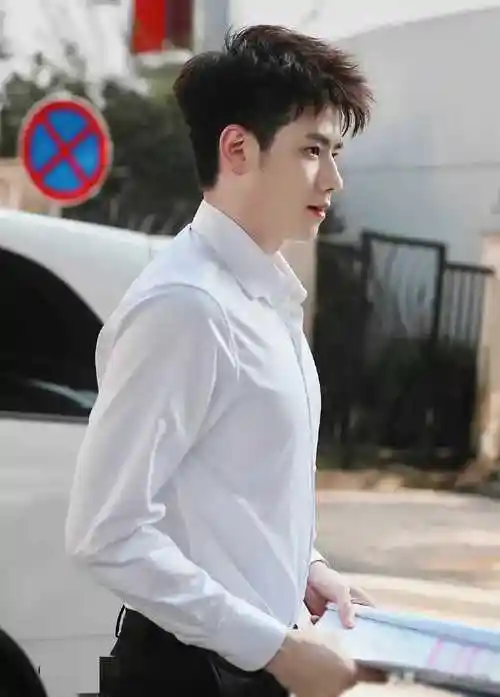 十大白衬衫男神,肖战第二,陈星旭第五,盘点前四名!